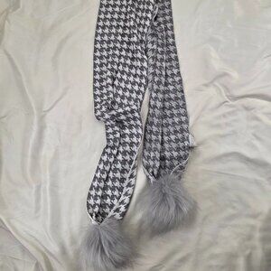Chico's Women Scarf O/S Gray / White NWT